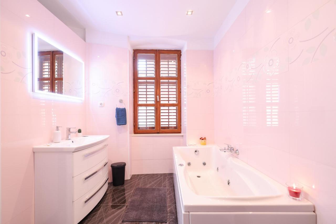 זאדאר Old Town Donatello Apartment מראה חיצוני תמונה