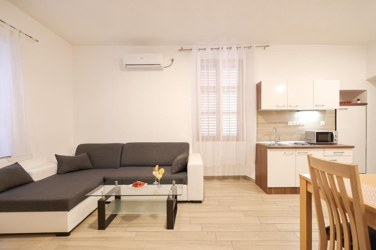 זאדאר Old Town Donatello Apartment מראה חיצוני תמונה
